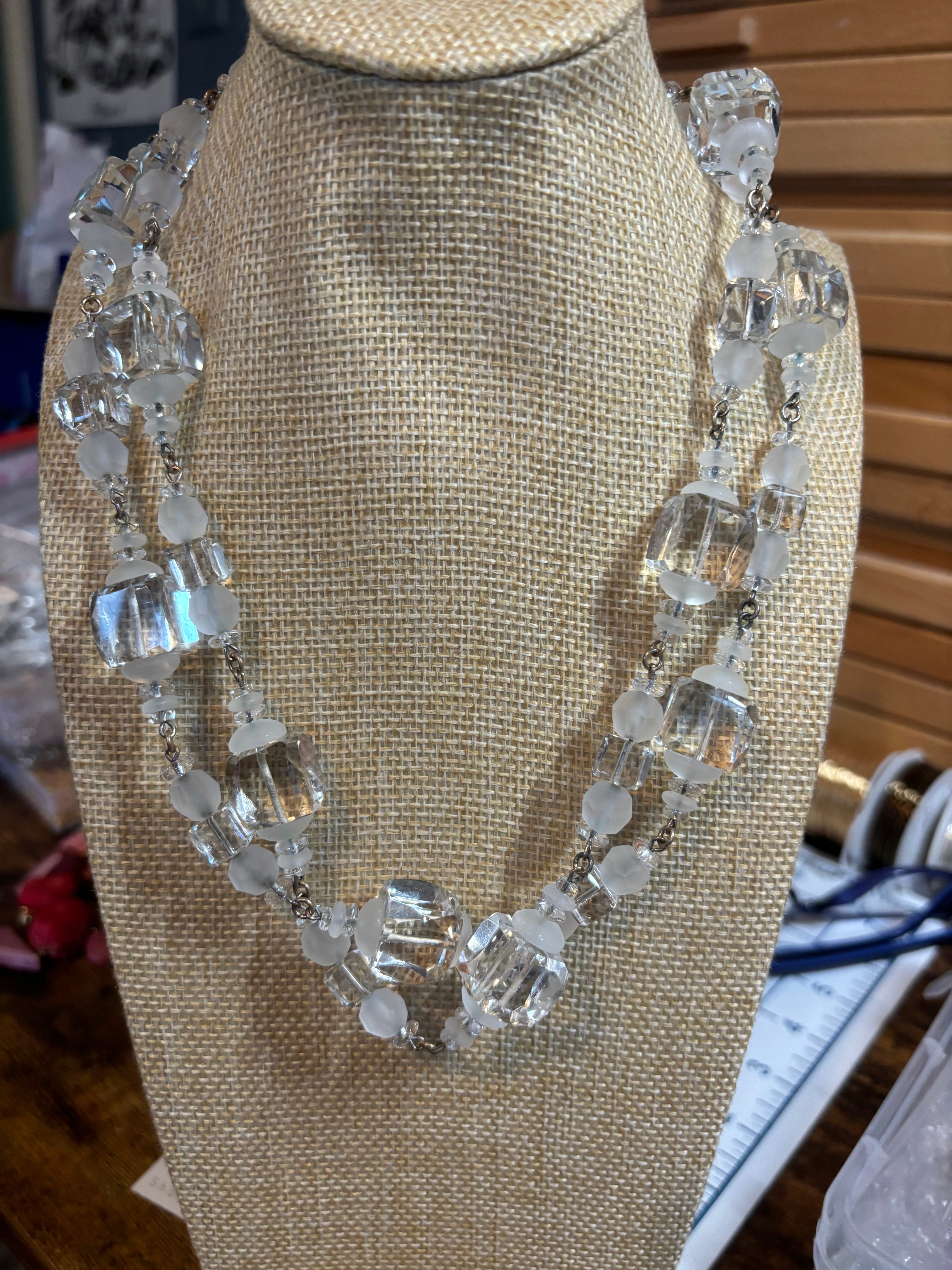 Vintage crystal Necklace